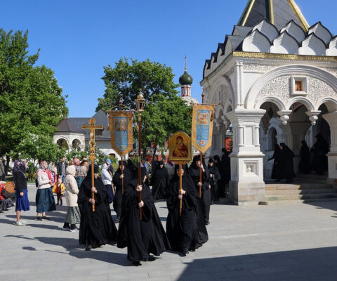 В Зачатьевском ставропигиальном монастыре г. Москвы молитвенно отметили престольный праздник в честь основательниц обители