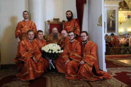 Архимандрит Стефан (Тараканов) сослужил наместнику Данилова монастыря в Неделю 5-ю по Пасхе
