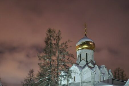 В монастыре торжественно отметили праздник преставление преподобного Саввы Сторожевского, Звенигородского чудотворца