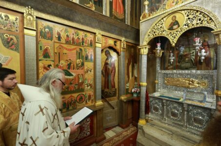 Председатель Синодального отдела по монастырям и монашеству совершил Литургию в Саввино-Сторожевской обители