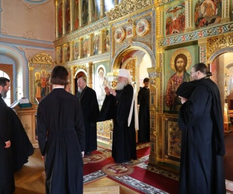В Обители состоялось архиерейское богослужение